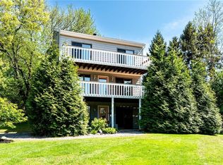 25 Spanker St, Jamestown, RI 02835