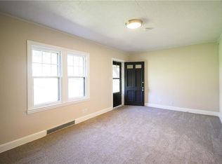 2622 Prospect Rd, Des Moines, IA 50310