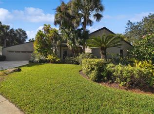 13814 Lake Village Pl, Tampa, FL 33618