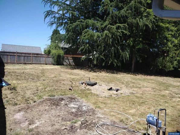 765 Judson St SE, Salem, OR 97302