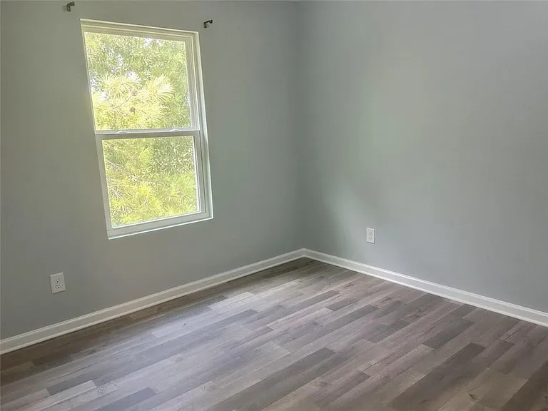 620 Cartecay Dr — Photo 15
