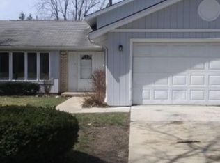 22647 Ridgeway Ave, Richton Park, IL 60471