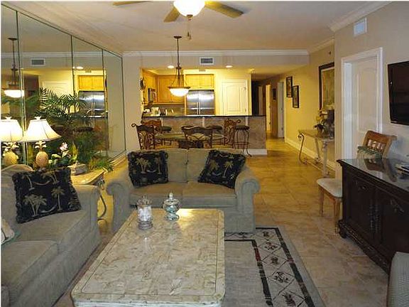 3rd image of 1150 Santa Rosa Blvd Unit 206