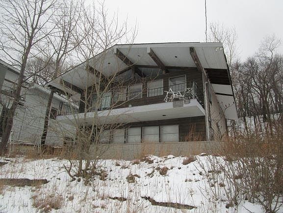 1st image of 417 E Lake Front Dr