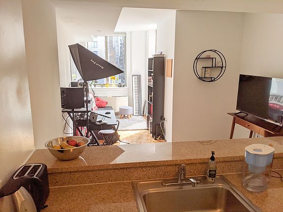 5th image of 502 9th Ave #5G
