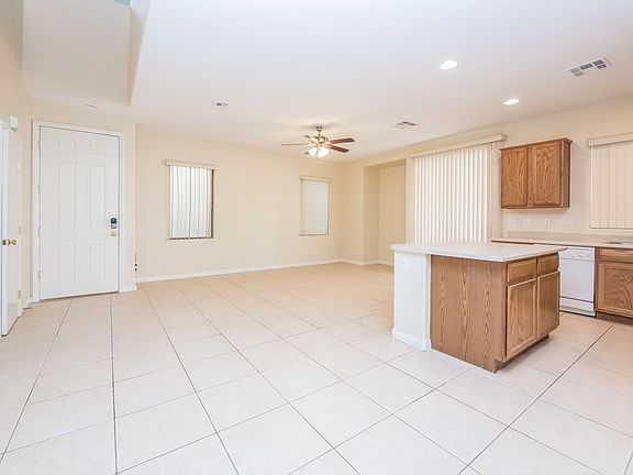 2nd image of 6539 Goldfield St