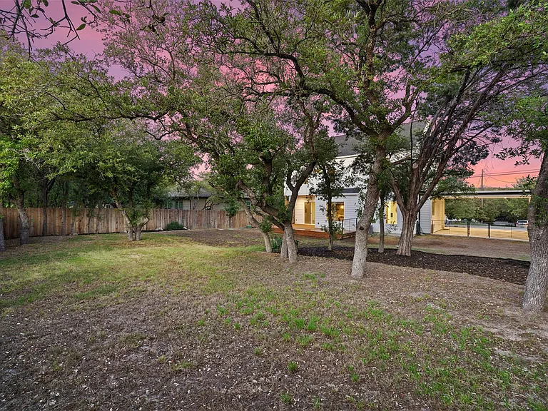 22218 Briarcliff Dr — Photo 34