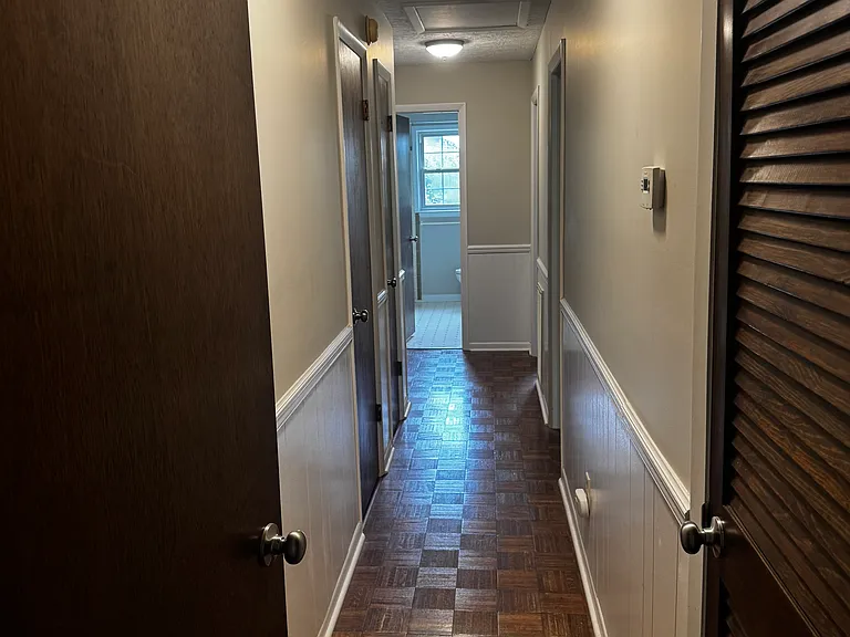 904 Chapel Ridge Dr — Photo 13