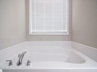 4000 Jones Peak Dr, Simpsonville, SC 29681