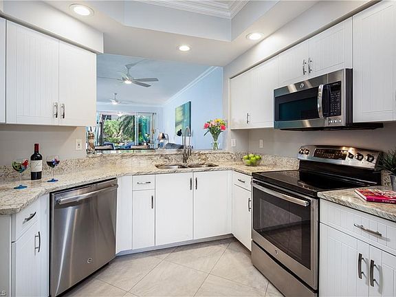 4th image of 4130 Sawgrass Point Dr APT 105