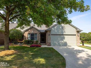 4431 Thornwood Ct, Warren, MI 48092