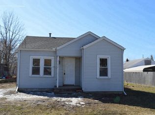 2152 E Schumacher St, Burton, MI