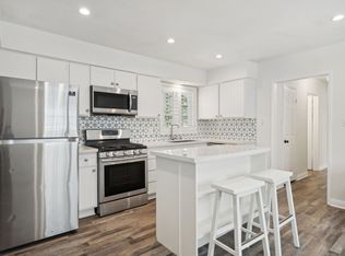 483 Sturtevant Dr #1B-1BA, Sierra Madre, CA 91024