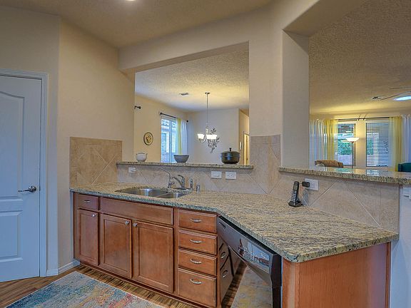 5th image of 936 Prairie Zinnia Dr