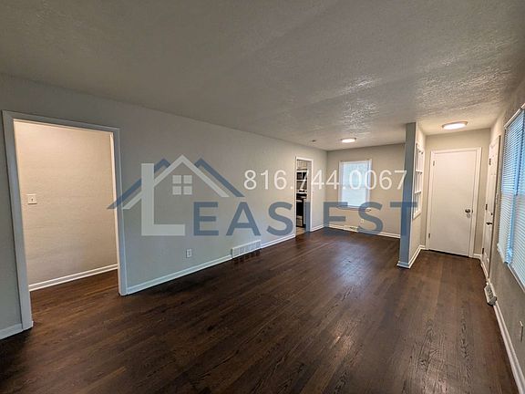 2nd image of 114 S Huttig Ave