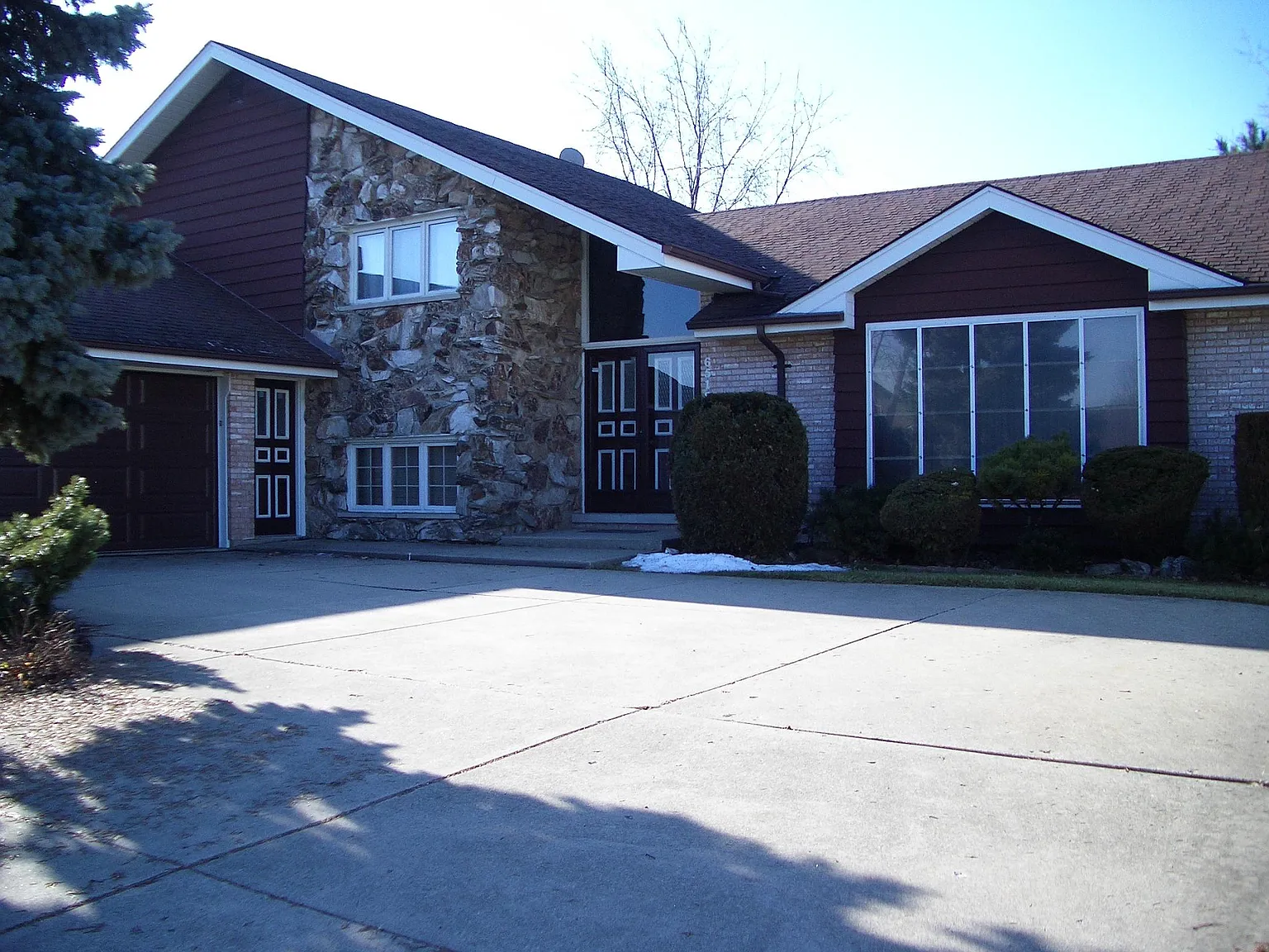 6512 Cambridge Rd photo 1