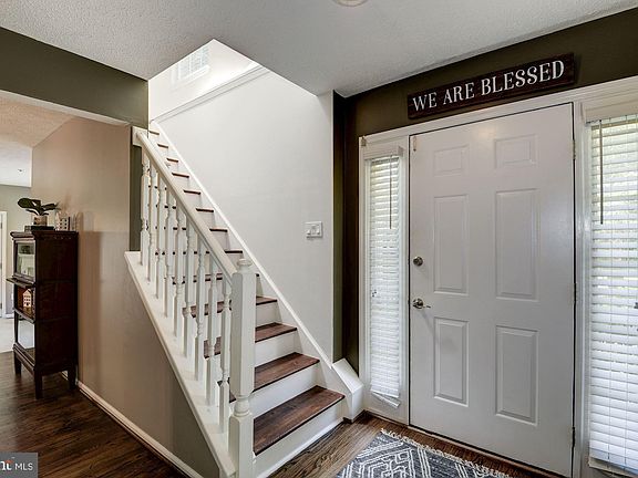4th image of 20560 Lowfield Dr