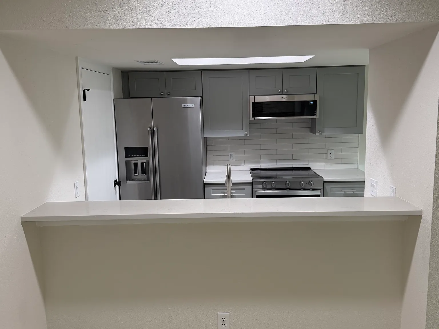 2 bed, 1.5 bath, $1,975 — Photo 2