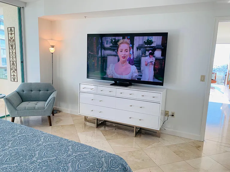 3400 SW 27th Ave #1001 — Photo 39