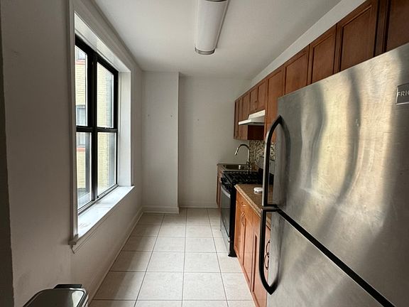3rd image of 35-15 34th St #1