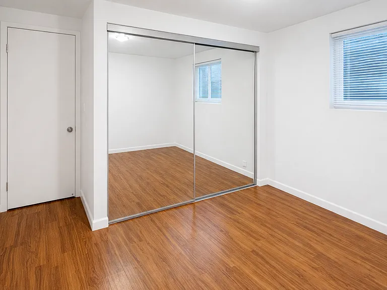 The Denn Apartments — Photo 18