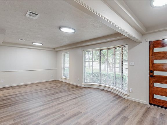 5th image of 3714 Kiest Knoll Dr