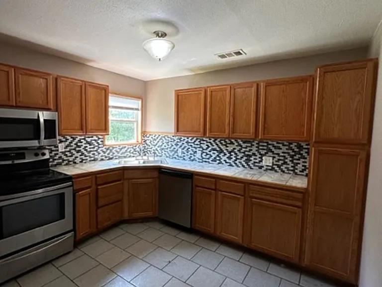 1541 Westmoreland St — Photo 4