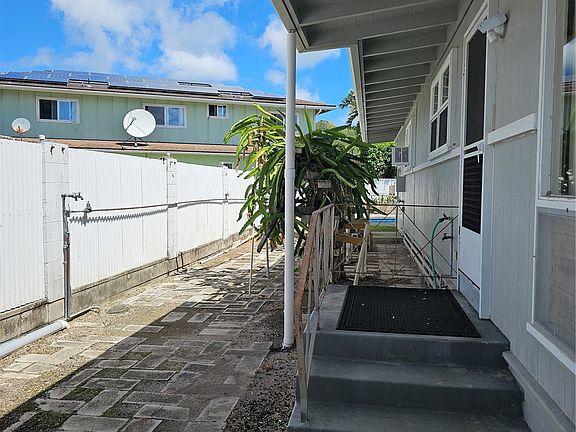 4th image of 742A Kaipii St