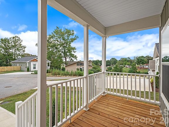3rd image of 131 Bellamy Rd