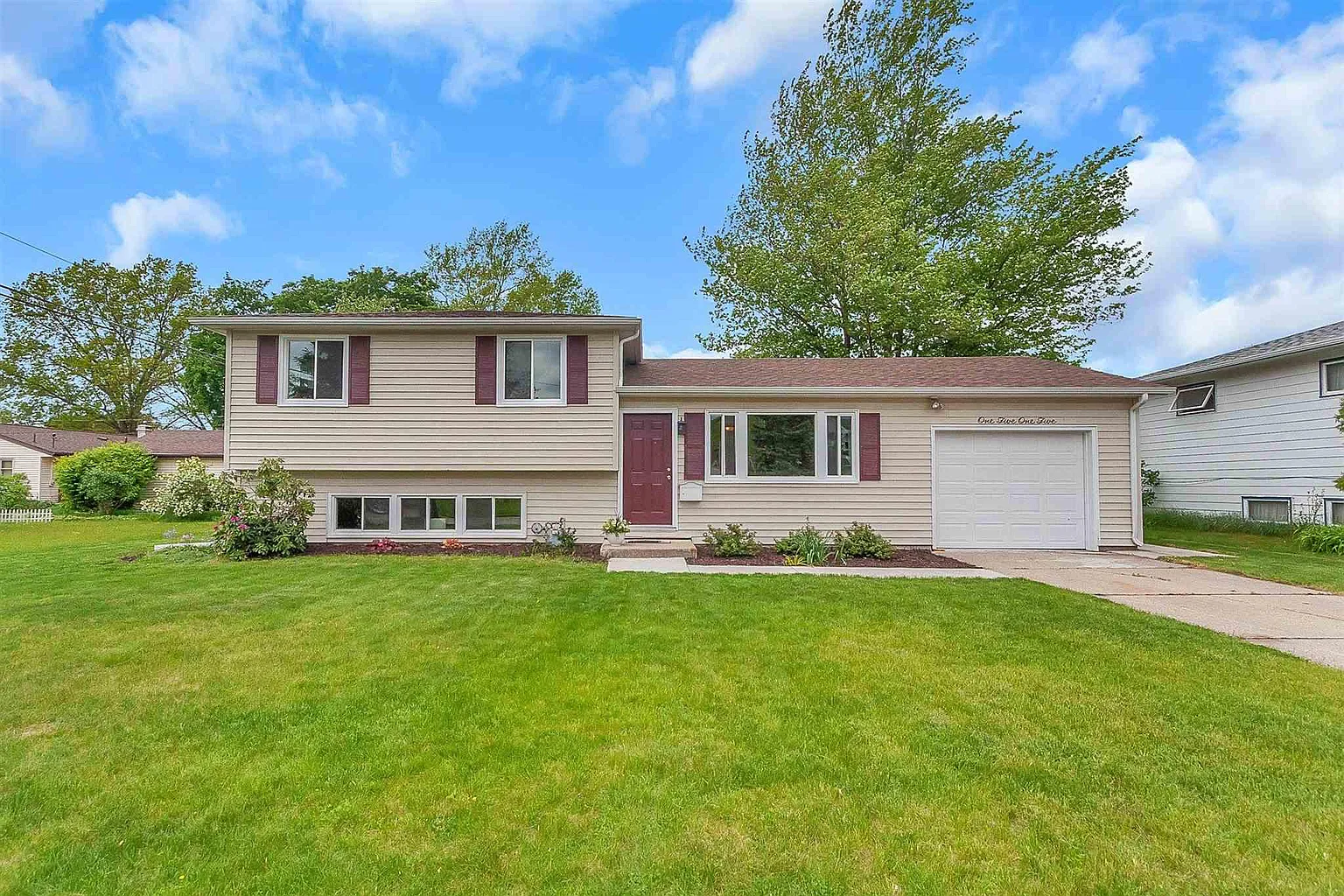 1515 Vernerlee Ln photo 1