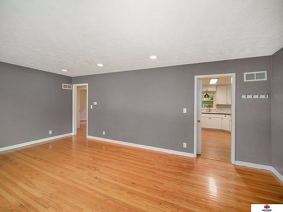 2nd image of 2710 S 41st St