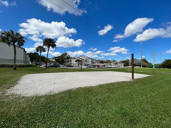 3rd image of 1401 Village Blvd APT 425