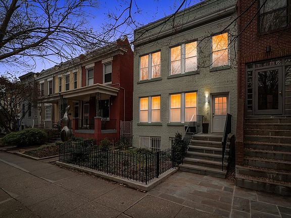 3rd image of 1816 T St NW #D