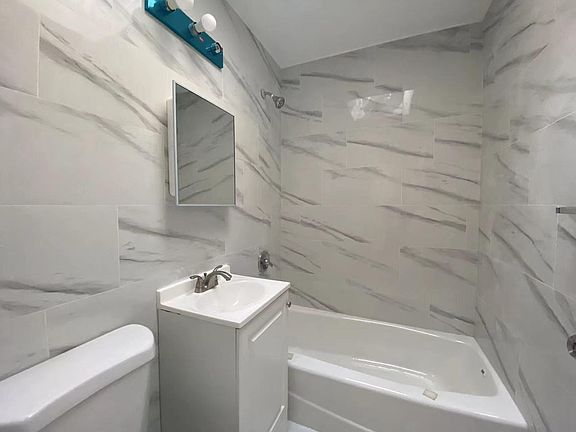 2nd image of 14815 Booth Memorial Ave Floor 2