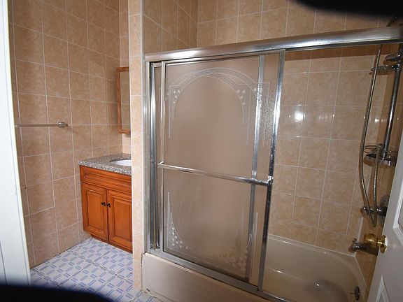 4th image of 1206 N Carlisle St #3F