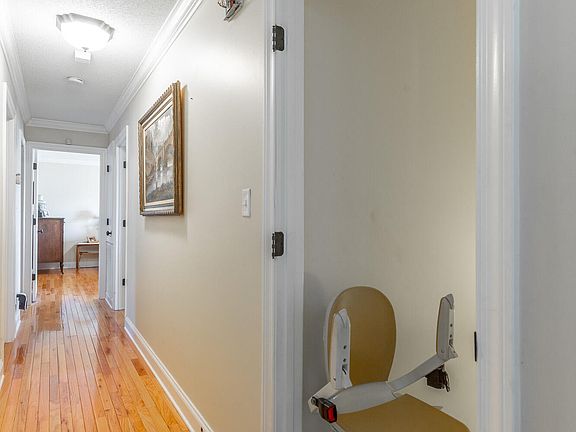 33rd image of 10245 Snow Hill Rd