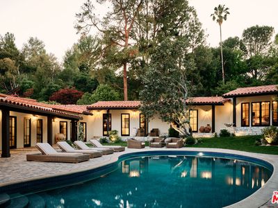 11945 Lockridge Rd, Studio City, CA, 91604