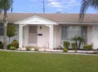 721 Thunderbird Ave, Sun City Center, FL 33573