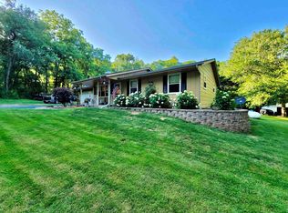 13773 Tallakson Rd, Durand, IL 61024