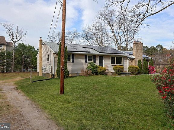 2nd image of 106 Miller Ave