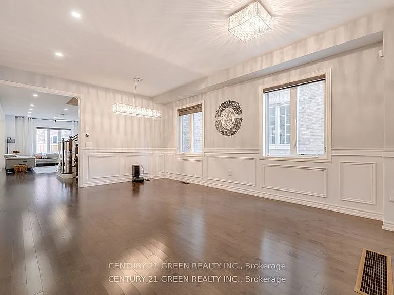 86 Colville Pl — Photo 5