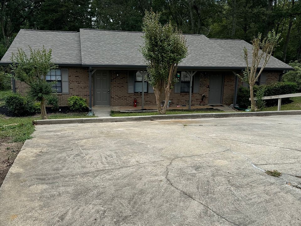 1st image of 1043 Chestnut Oak Ct NE