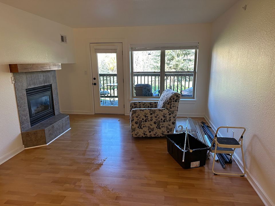 1st image of 55 River Pines Ct #103