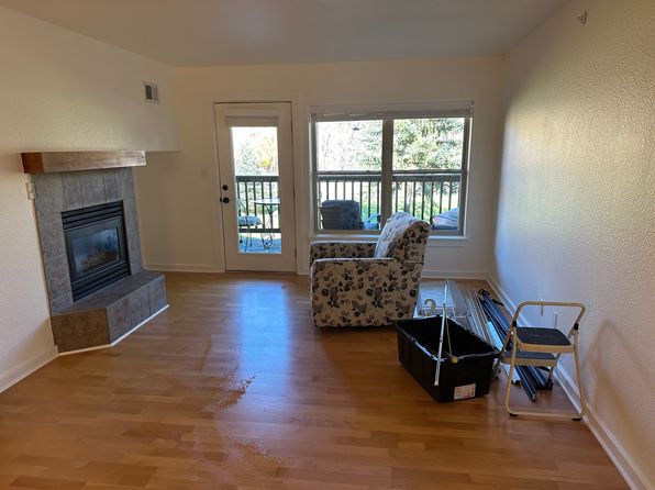 55 River Pines Ct #103