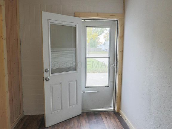 4th image of 624 E Caledonia Ave