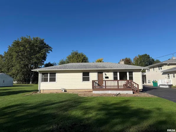 1004 Pine St, Galesburg, IL 61401