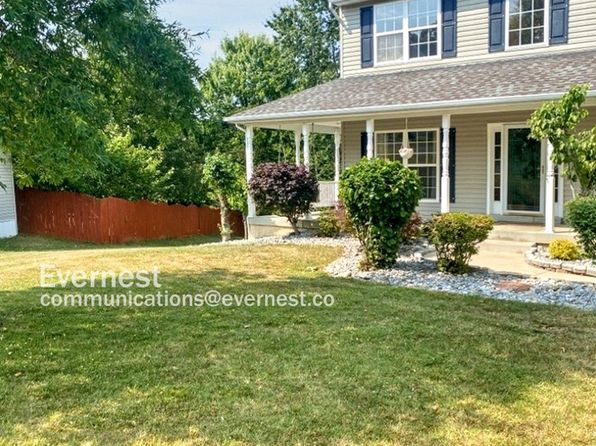 1008 Black Oak Ct