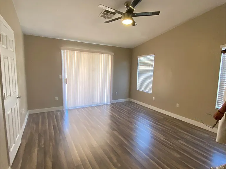 2118 Quinton Ave — Photo 8