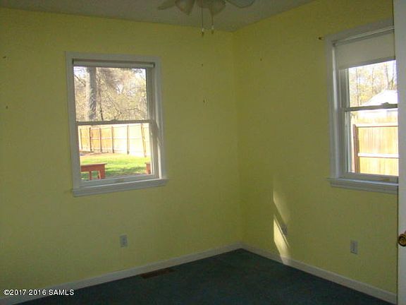 4th image of 27 Haviland Ave