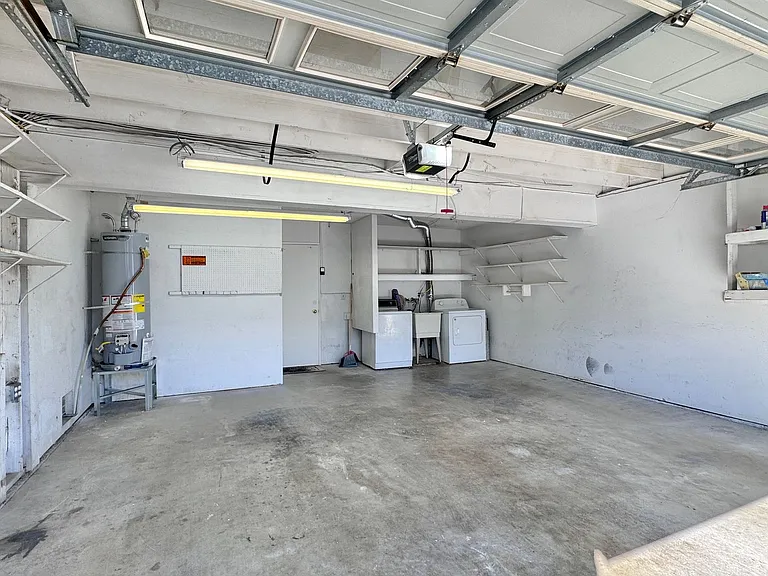 9847 Genesee Ave — Photo 7